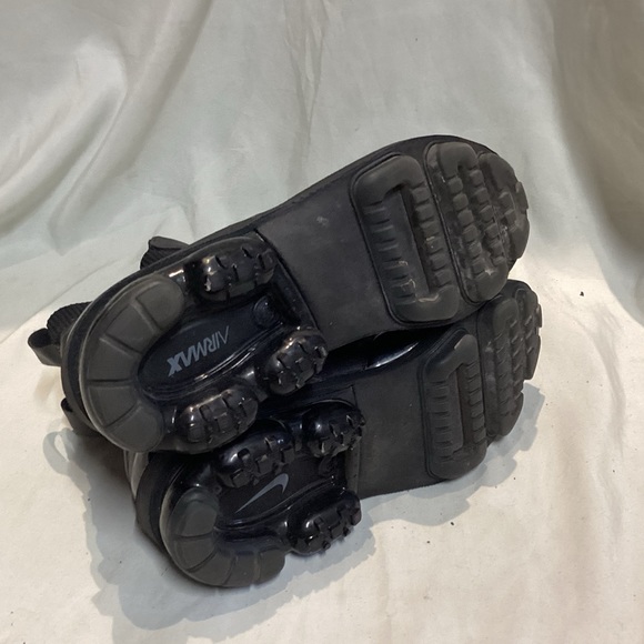 WMNS Nike Air VaporMax Light II Triple Black - Picture 9 of 10